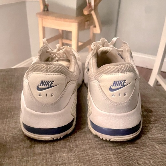 Nike  Air Max 8.5 - Picture 3 of 4